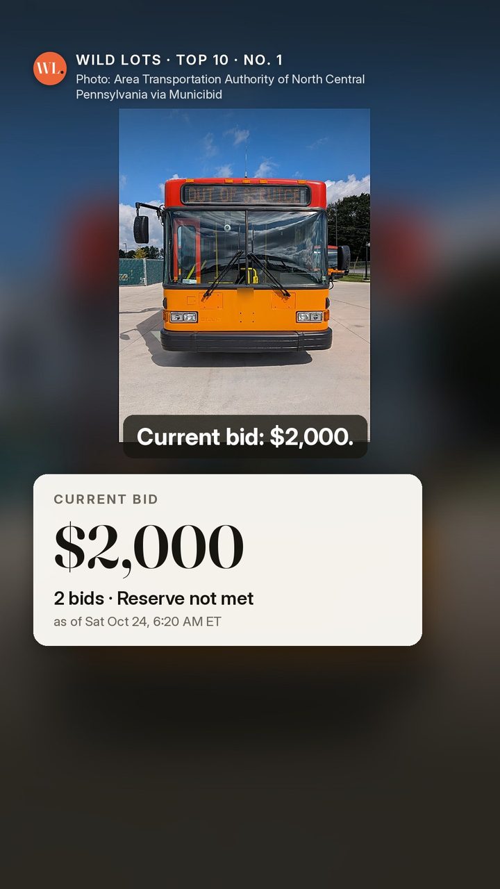 Reel cover: 2005 Gillig 29-ft Low Floor transit bus